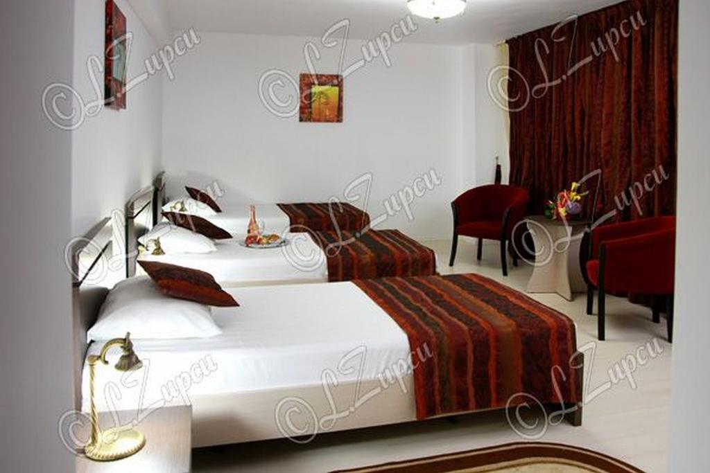 Hotel Royal 2 Urziceni 客房 照片